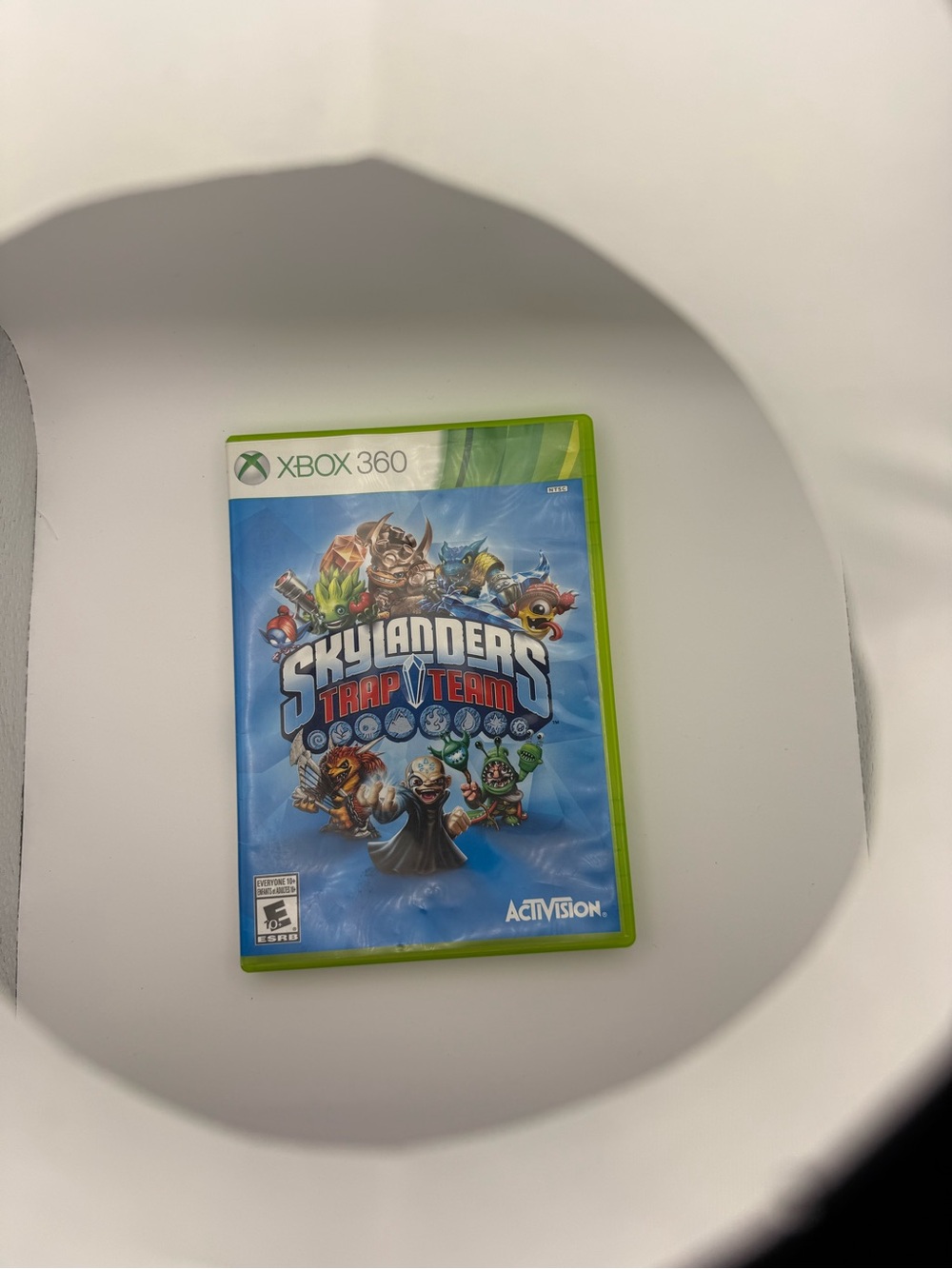 Skylanders Trap Team Xbox 360 Video Game - Xbox 360 Green Case